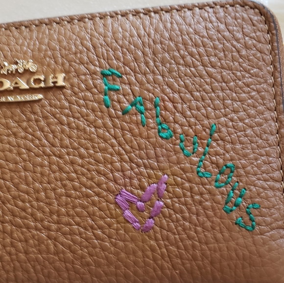Coach Medium Id Zip Wallet With Diary Embroidery - Picture 4 of 5